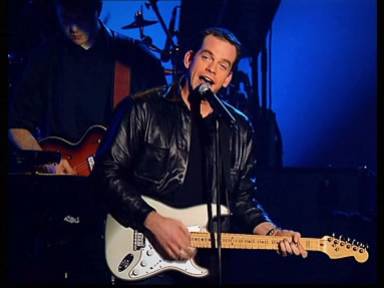 GAROU a la guitare